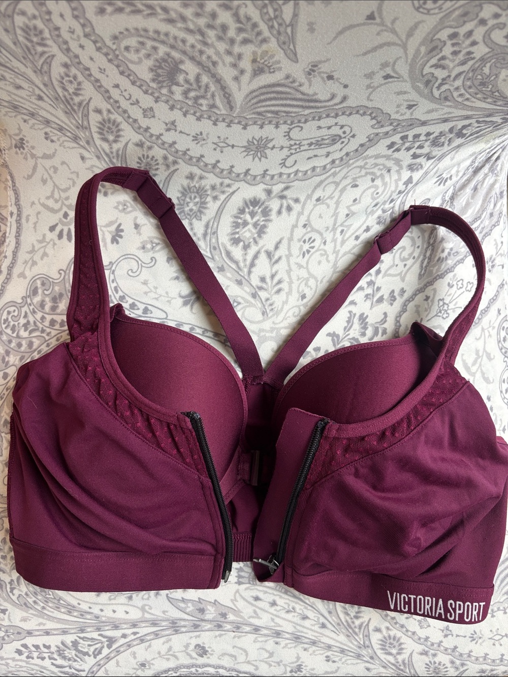 VS Sexy Front-Zip Knock-Out Support Sports Bra - Burgundy size 36C